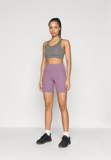 Спортивный бюстгальтер