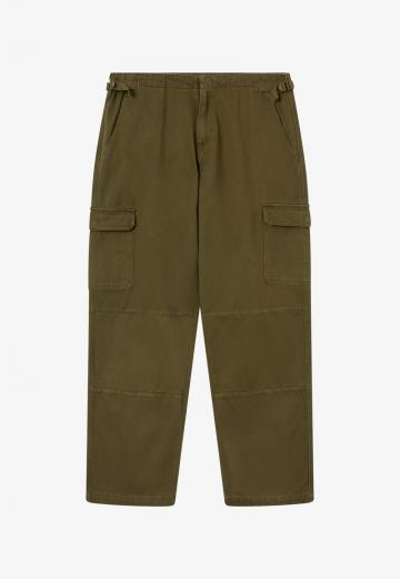 Брюки с накладными карманами