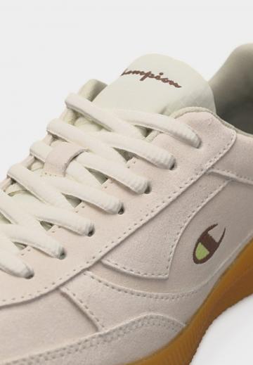 Тренировочные кроссовки