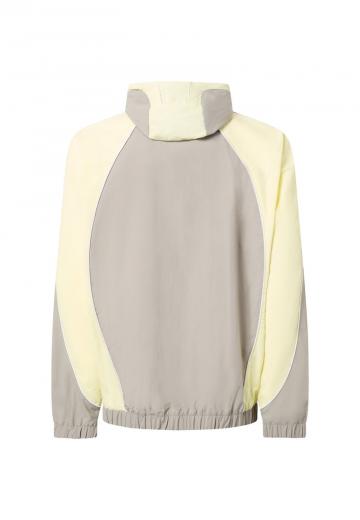 Спортивная куртка