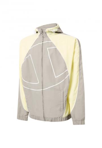 Спортивная куртка