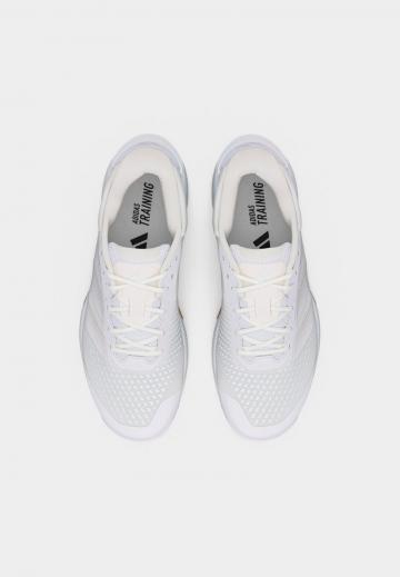 Тренировочные кроссовки