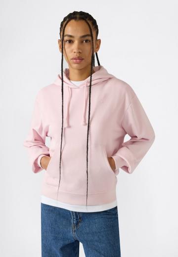 Пуловер с капюшоном