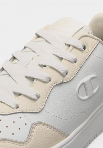 Кроссовки для зала