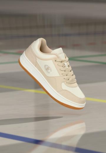 Кроссовки для зала