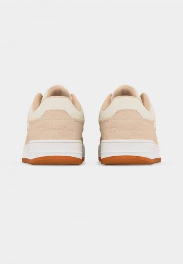 Кроссовки для зала