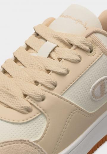 Кроссовки для зала