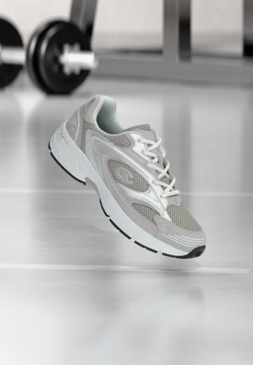 Тренировочные кроссовки