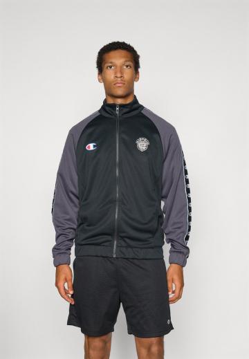 Спортивная куртка