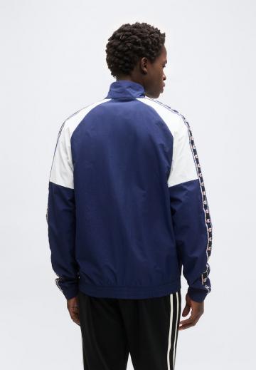 Спортивная куртка
