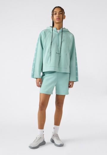 Пуловер с капюшоном