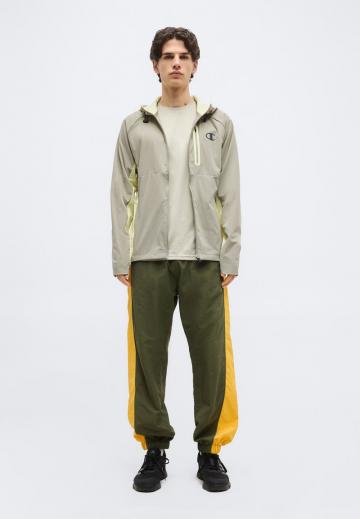 Спортивная куртка