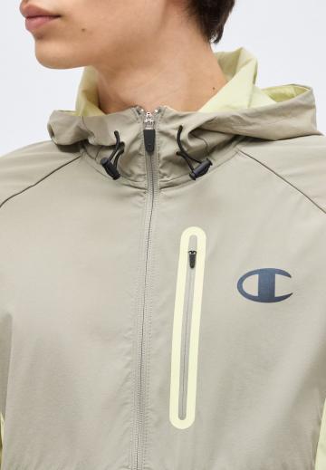 Спортивная куртка