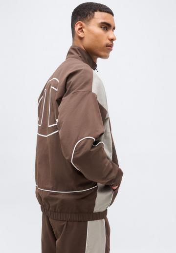 Спортивная куртка