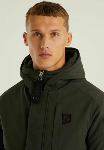 Зимняя куртка