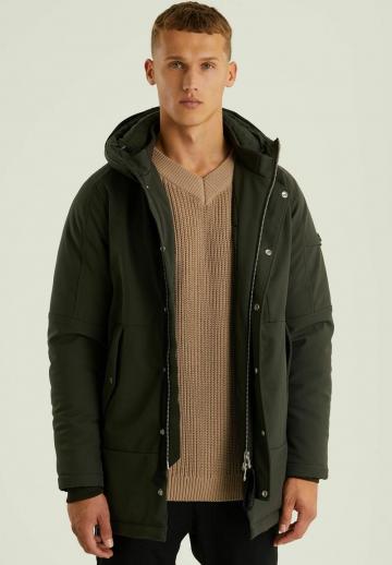 Зимняя куртка