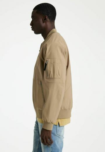 Куртка бомбер