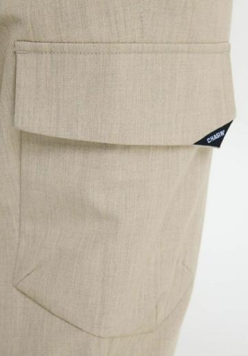 Брюки с накладными карманами