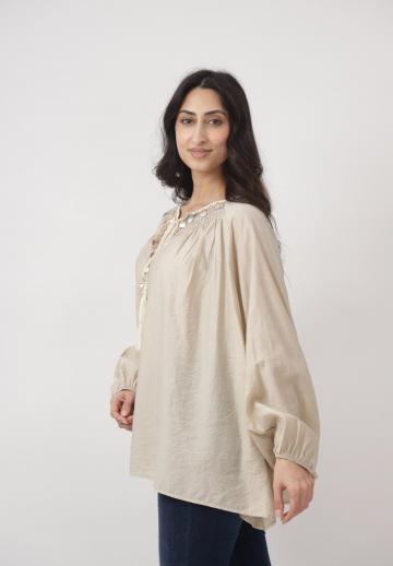 Длинная блузка