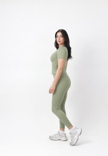 Узкие брюки