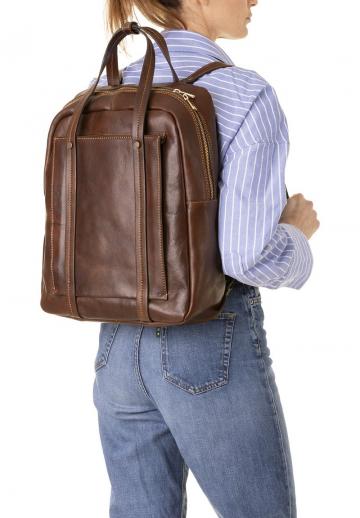 Кожаный рюкзак