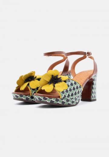 Босоножки на платформе