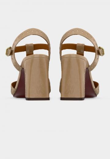 Туфли на высоком каблуке