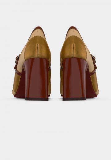 Туфли на высоком каблуке