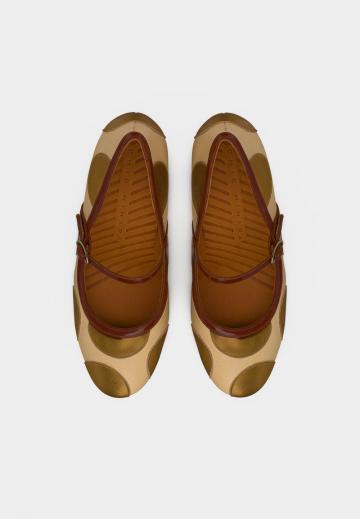 Туфли на высоком каблуке