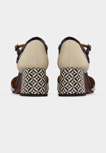 Туфли с открытым носом