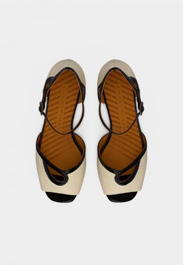 Туфли с открытым носом