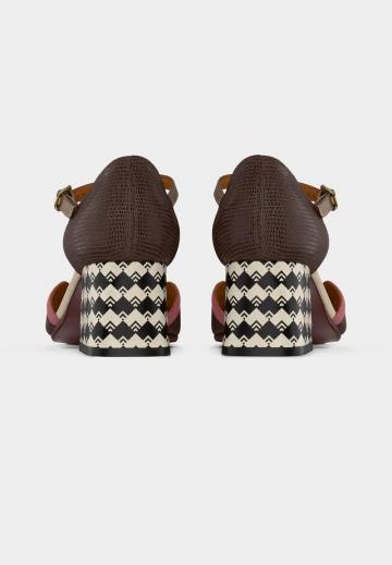 Туфли на высоком каблуке