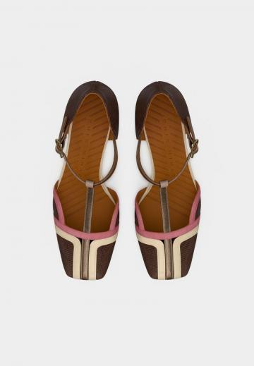 Туфли на высоком каблуке