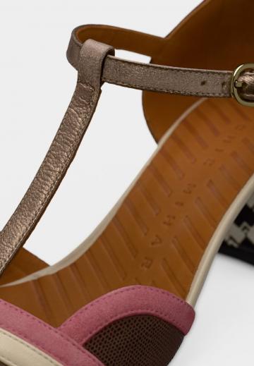 Туфли на высоком каблуке