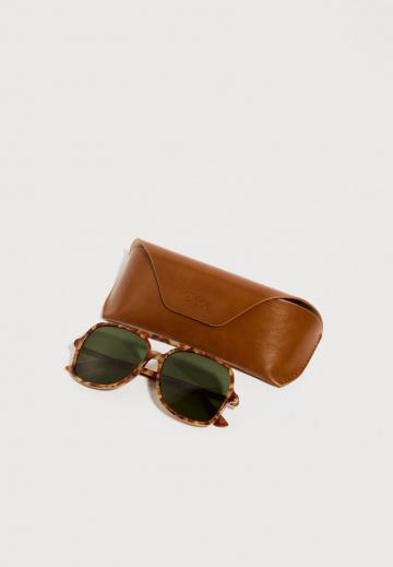 Солнечные очки