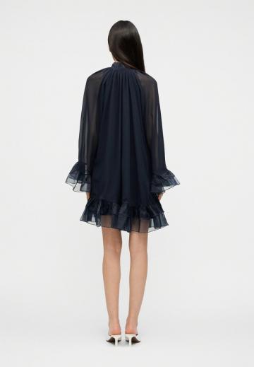 Короткое платье