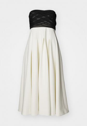 Топ без бретелек