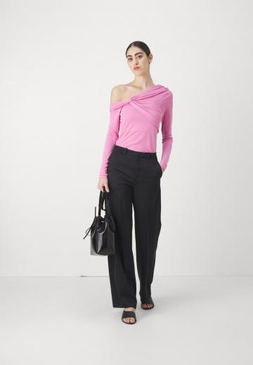 Топ на одно плечо