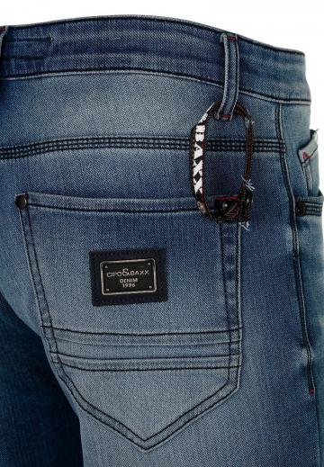 Узкие джинсы