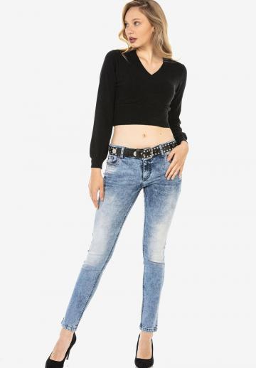 Узкие джинсы