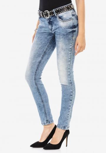 Узкие джинсы
