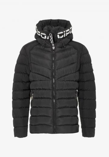 Зимняя куртка