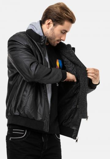 Зимняя куртка