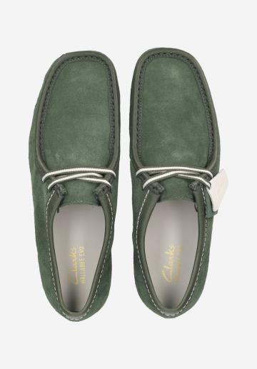 Ботинки на шнуровке