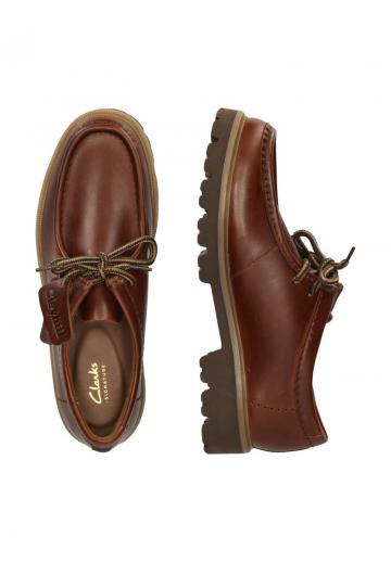 Ботинки на шнуровке