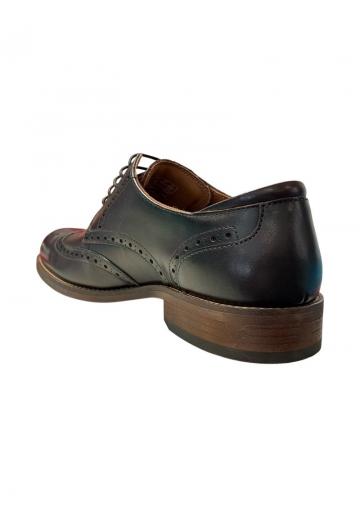 Ботинки на шнуровке