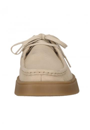 Ботинки на шнуровке