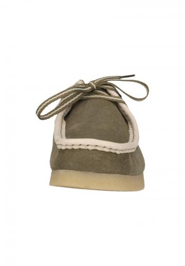 Ботинки на шнуровке