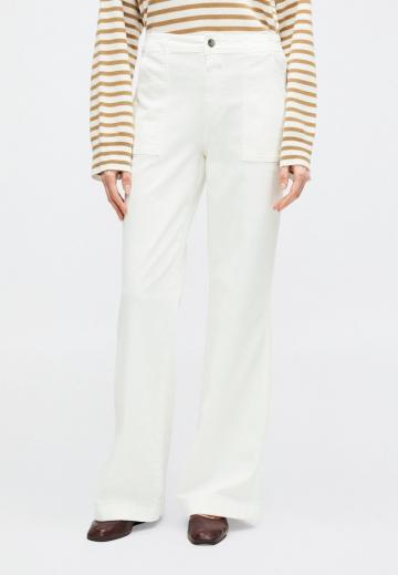 Клешеные джинсы