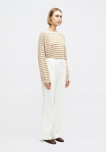 Клешеные джинсы